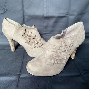 Madden Girl Raleigh Taupe Ruffle Booties - NEW
